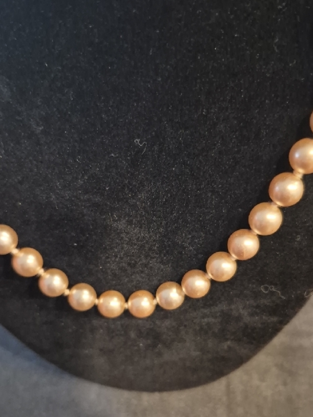 Vintage Nolan Miller Champagne 18 Inch Pearl Necklace With Rhinestone Accents - Picture 4 of 7